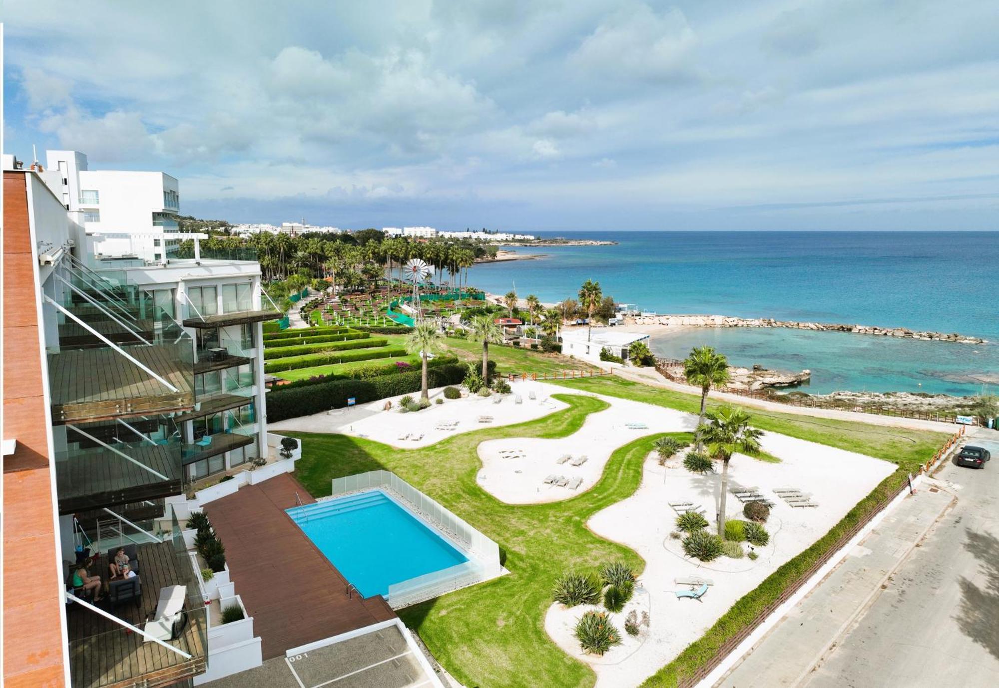 Apartment Marisol - Beachfront Protaras Esterno foto